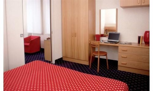 Aparthotel Portello Milan